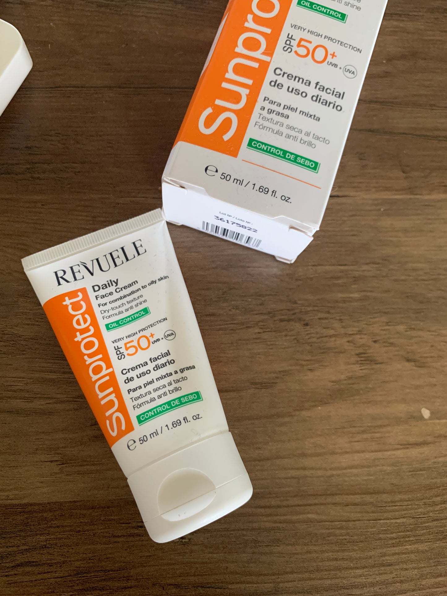 Revuele sunprotect 防曬霜SPF50