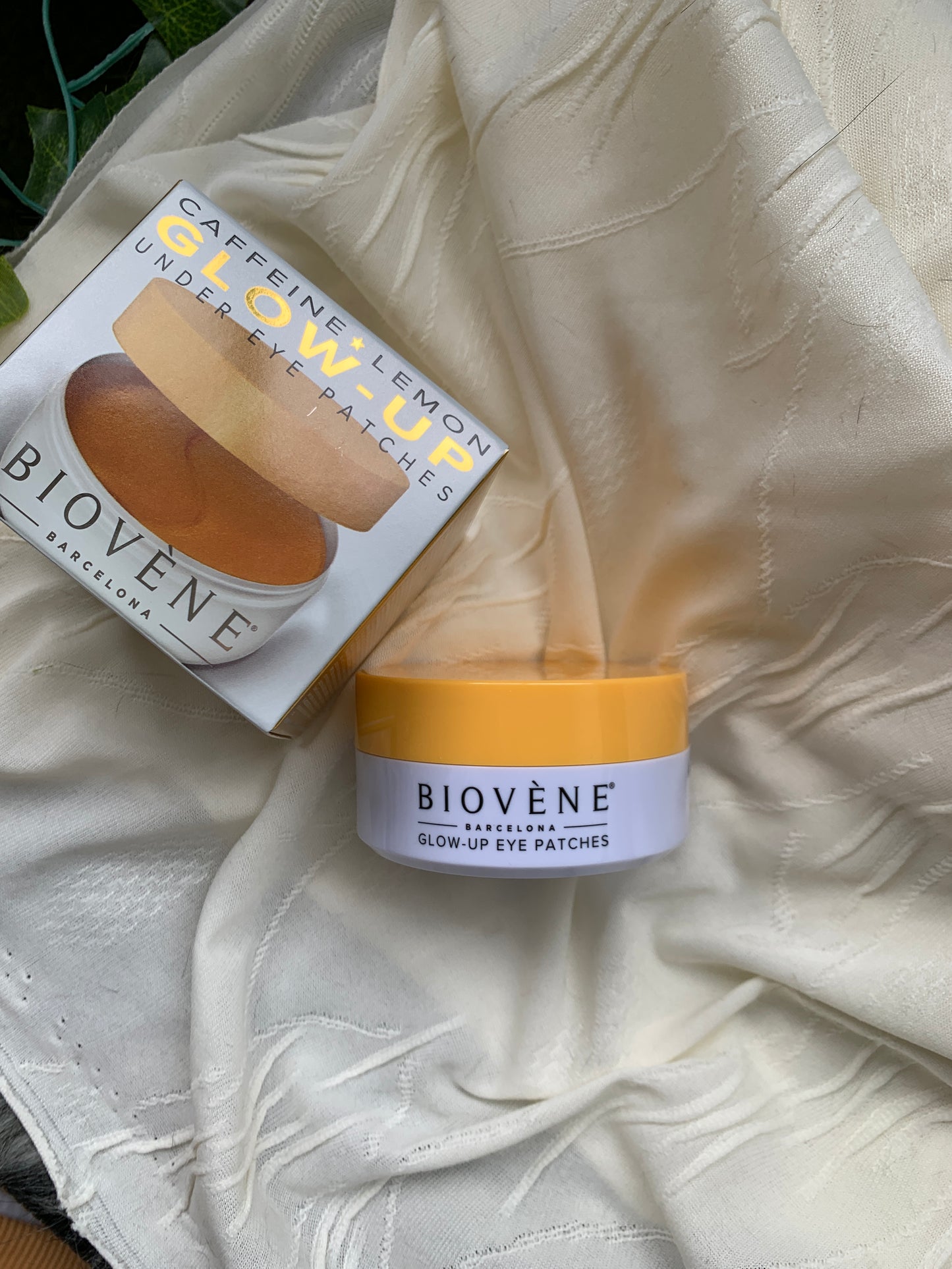 Biovene 咖啡因檸檬亮眼精華眼膜60片一盒