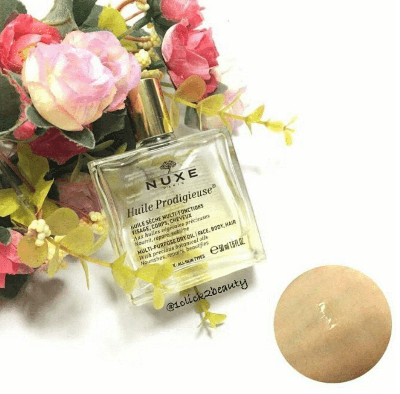 NUXE 黎可詩全效晶亮精華油,蘊含珍貴植物精華,能有效滋潤肌膚,改善膚色不均,提亮膚色,重現青春光彩。輕盈質地,易於吸收,不油膩