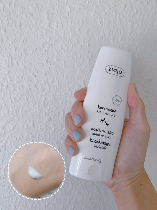 Ziaja 羊奶滋養嫩白護手霜,富含山羊奶精華,不僅能滋潤肌膚,還能撫平細紋,細膩手部肌膚,緊緻修復,