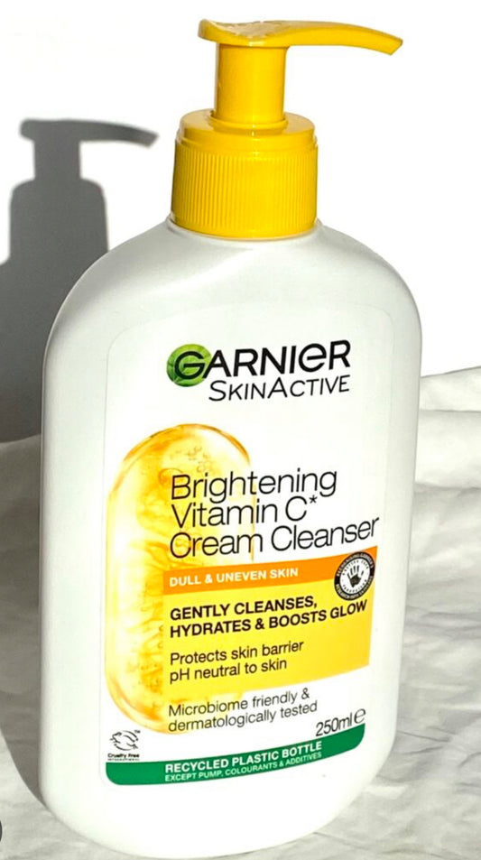 Garnier維他命C提亮奶霜潔面乳250ml